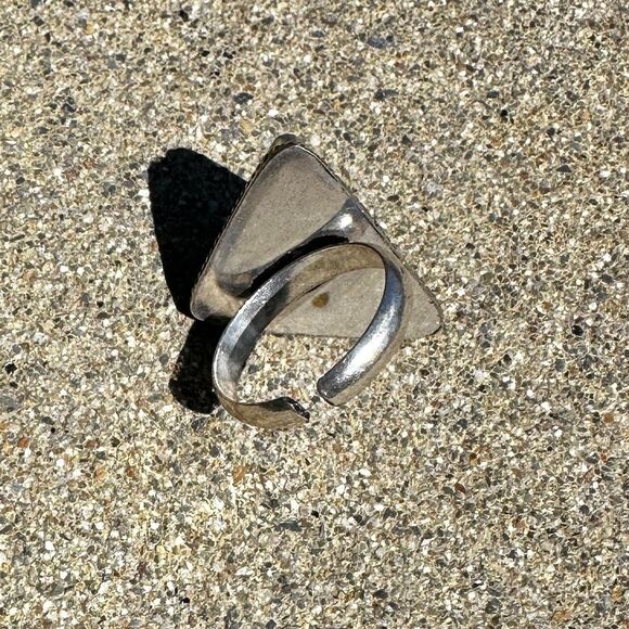 NEW Green Aventurine Quartz Boho Triangle Shaped Ring Adjustable / One-Size - Picture 8 of 9